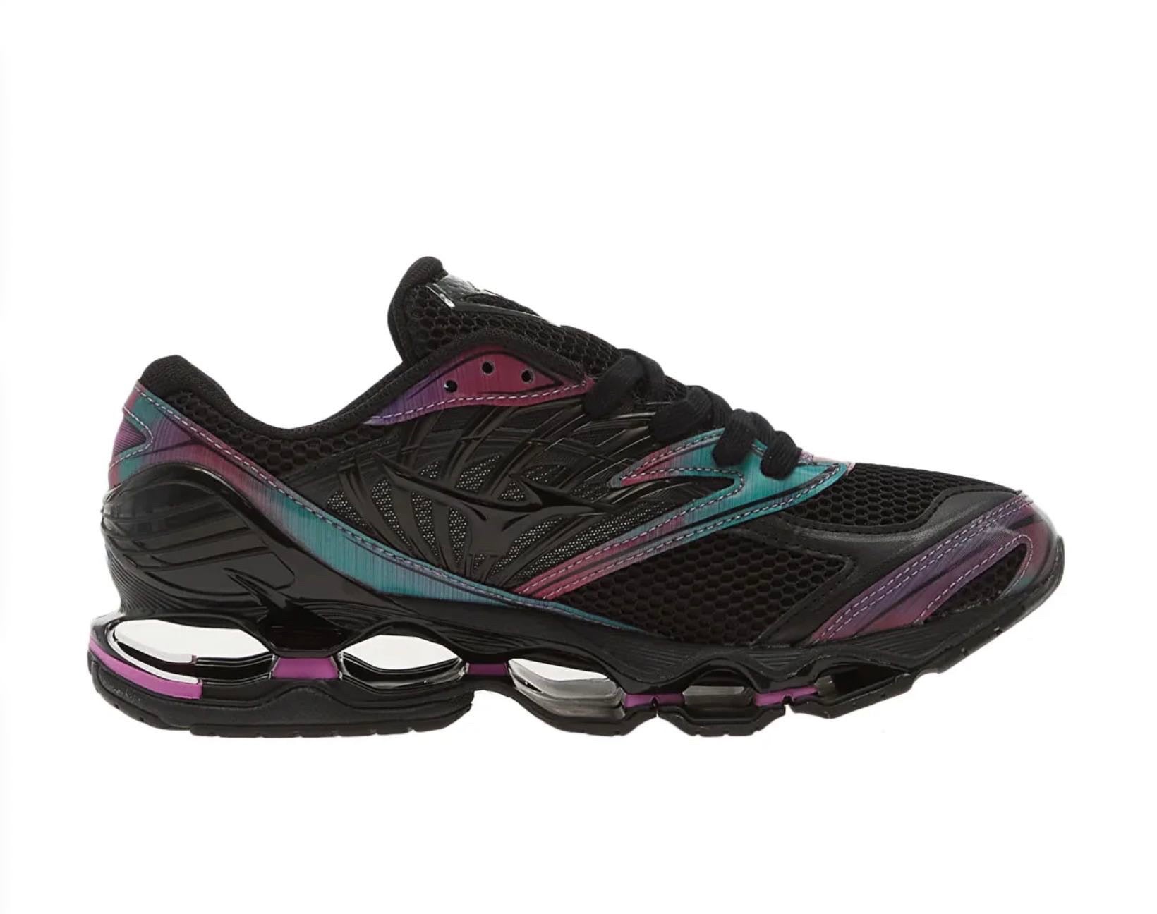 Mizuno black and purple